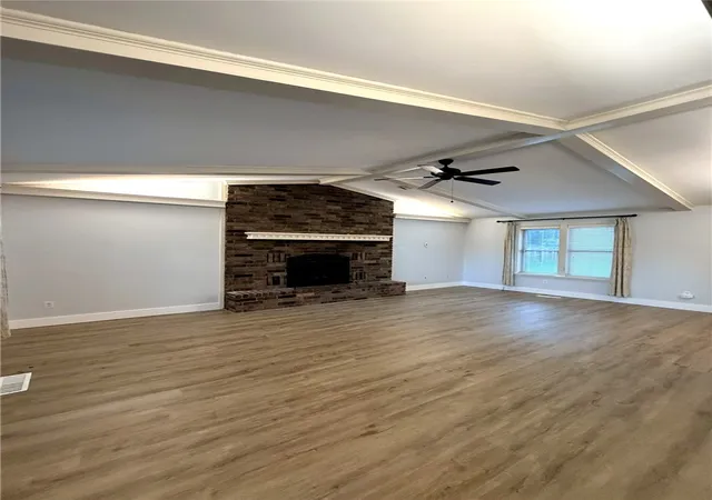 Photo 3 of Single family home for sale at 242 S Cumberland, Russellville, AR 72801 | MLS# 1362731 | Listing updated on 2026-09-28