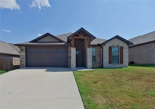 Photo 1 of Single family home for sale at 6106 Nw Hancock St, Bentonville, AR 72713 | MLS# 1363486 | Listing updated on 2026-10-01