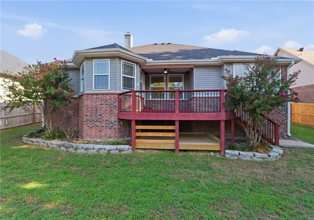 Photo 3 of Sale Pending at 6144 Pleasant Dr, Rogers, AR 72758 | MLS# 1363416 | Listing updated on 2026-10-02