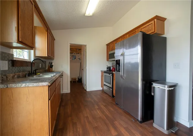 Photo 3 of Single family home for sale at 300 Estates Dr, Green Forest, AR 72638 | MLS# 1363576 | Listing updated on 2026-10-05