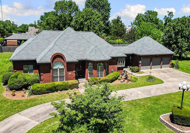 Photo 1 of Single family home for sale at 4504 W Cedar Brooke Ln, Rogers, AR 72758 | MLS# 1363557 | Listing updated on 2026-10-06