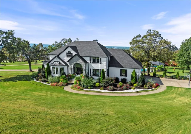 Photo 1 of Mansion for sale at 106 Woodcliff Ct, Springdale, AR 72764 | MLS# 1363663 | Listing updated on 2026-10-05