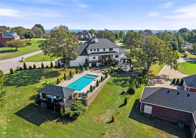 Photo 3 of Mansion for sale at 106 Woodcliff Ct, Springdale, AR 72764 | MLS# 1363663 | Listing updated on 2026-10-05