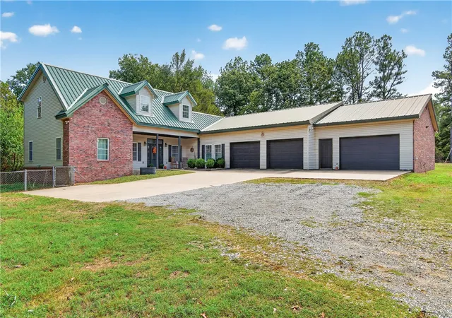 Photo 2 of Sale Pending at 17722 Old Hwy 68, Siloam Springs, AR 72761 | MLS# 1363587 | Listing updated on 2026-10-07