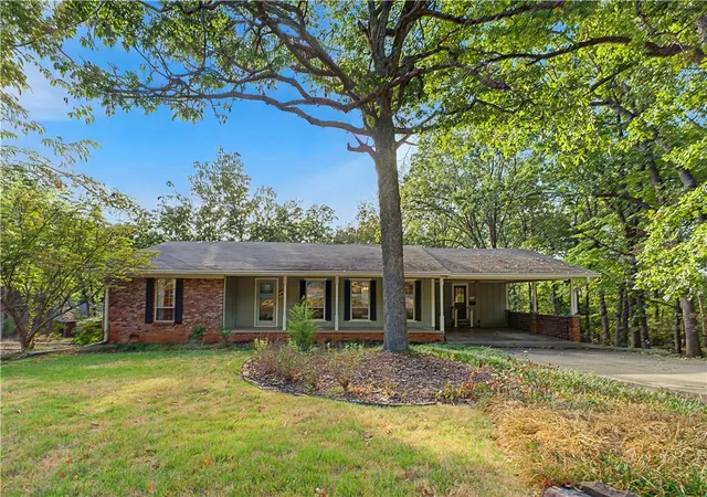 Photo 1 of Single family home for sale at 1602 E Hope St, Fayetteville, AR 72701 | MLS# 1363573 | Listing updated on 2026-10-01