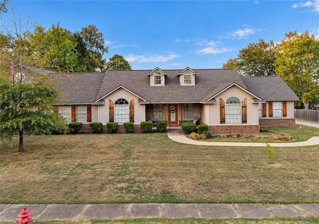 Photo 1 of Single family home for sale at 34 W Denver St, Greenwood, AR 72936 | MLS# 1363773 | Listing updated on 2026-10-01