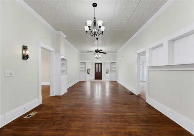 Photo 3 of Sale Pending at 302 S Dogwood St, Siloam Springs, AR 72761 | MLS# 1363349 | Listing updated on 2026-10-05