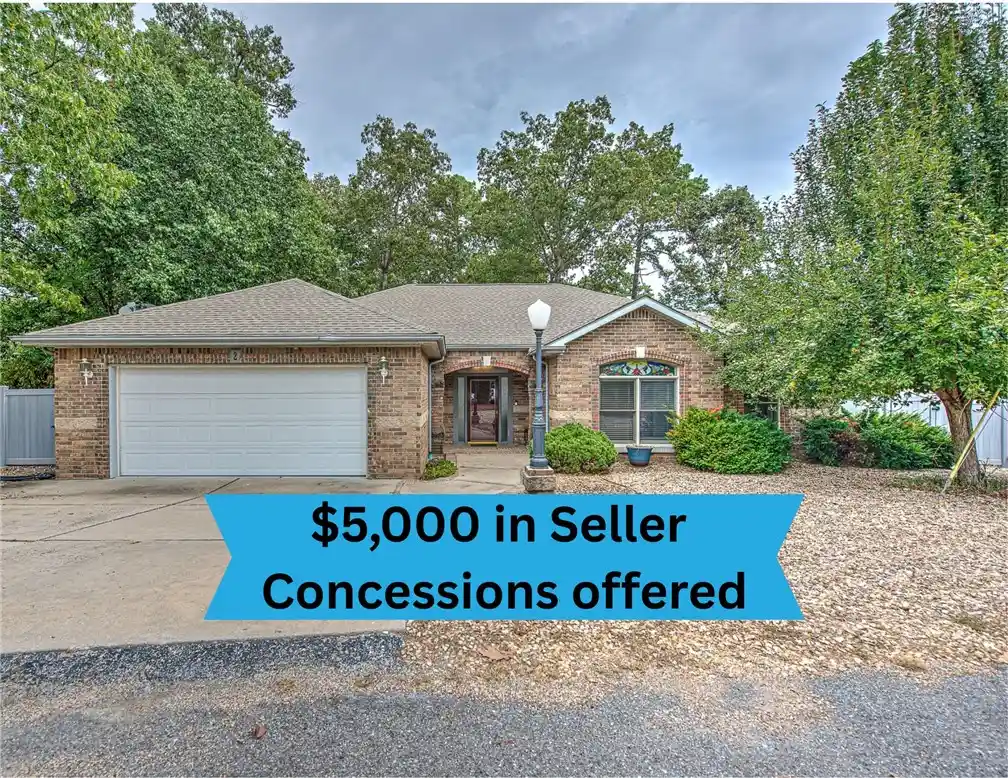 Single family home for sale at 2 Banbury Ln, Bella Vista, AR 72714 | MLS# 1363781