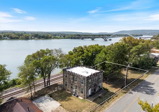 Photo 2 of Single family home for sale at 209 River St, Ozark, AR 72949 | MLS# 1363683 | Listing updated on 2026-10-01