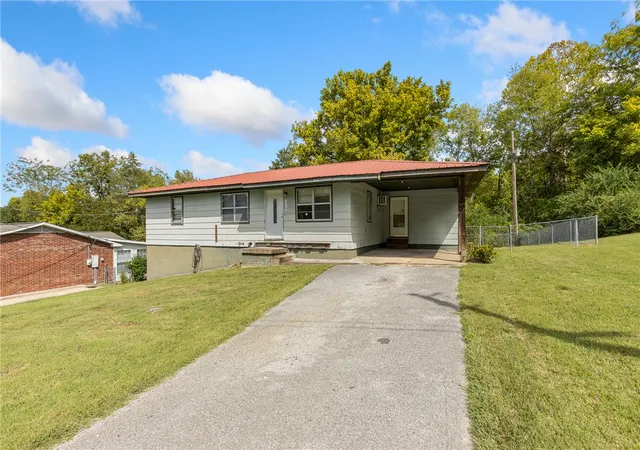 Photo 18 of Sale Pending at 107 S Oak St, Jasper, AR 72641 | MLS# 1363431 | Listing updated on 2026-10-06