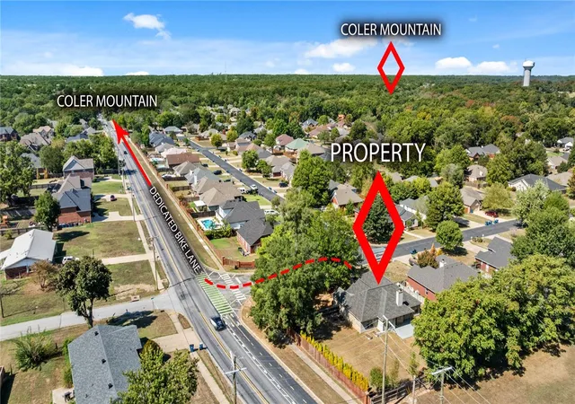 Photo 2 of Sale Pending at 300 Old Frg Dr, Bentonville, AR 72712 | MLS# 1363738 | Listing updated on 2026-10-07