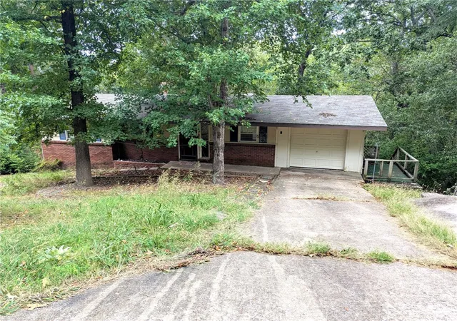 Photo 1 of Single family home for sale at 43 Billingsley Dr, Bella Vista, AR 72715 | MLS# 1363835 | Listing updated on 2026-10-02
