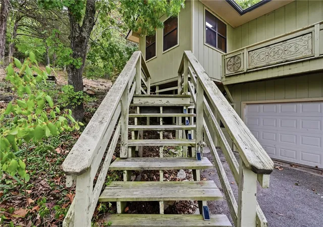 Photo 3 of Single family home for sale at 34 Leatherwood Dr, Holiday Island, AR 72631 | MLS# 1363928 | Listing updated on 2026-10-06