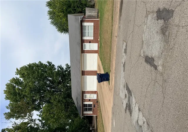 Photo 1 of Multi family home for sale at 612 W & 614 Lucas St, Clarksville, AR 72830 | MLS# 1363963 | Listing updated on 2026-10-05