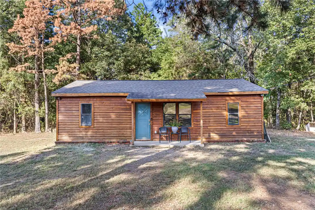Photo 1 of Sale Pending at 1062 Cr 4400, Clarksville, AR 72830 | MLS# 1363992 | Listing updated on 2026-10-26