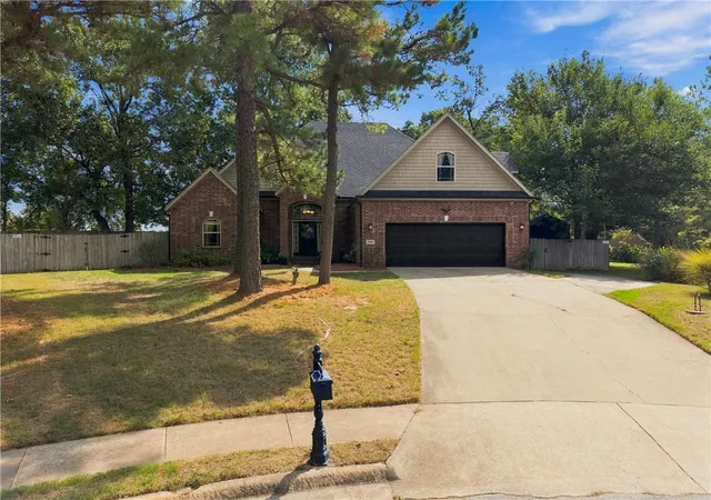 Single family home for sale at 2727 Lemontree Cir, Springdale, AR 72762 | MLS# 1364015