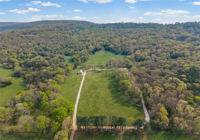 Single family home for sale at 17329 Archer Rd, Canehill, AR 72717 | MLS# 1364071