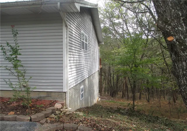 Photo 4 of Single family home for sale at 48 Hickory Ln, Holiday Island, AR 72631 | MLS# 1364003 | Listing updated on 2026-10-06