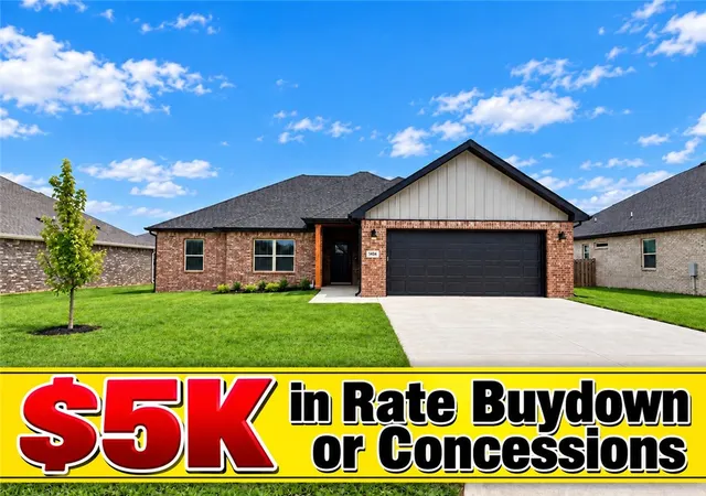Photo 1 of Single family home for sale at 1036 Parker Ln, Pea Ridge, AR 72751 | MLS# 1364105 | Listing updated on 2026-10-07