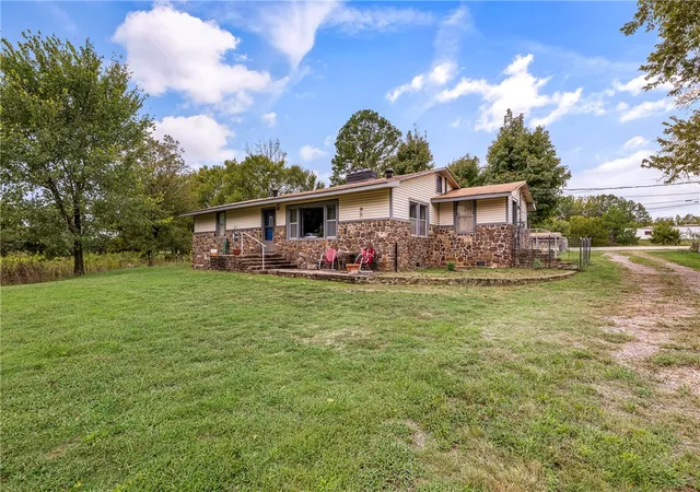 Photo 1 of Single family home for sale at 10716 N Highway 71, Mountainburg, AR 72946 | MLS# 1364130 | Listing updated on 2026-10-04