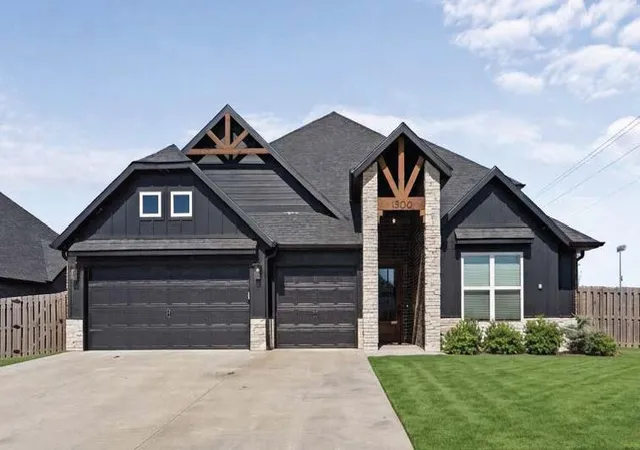 Photo 1 of Single family home for sale at 1300 Paragon Dr, Centerton, AR 72719 | MLS# 1363473 | Listing updated on 2026-10-06
