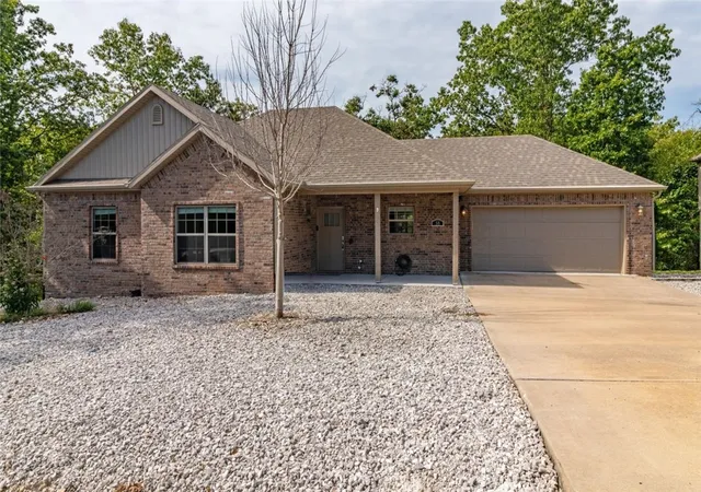 Single family home for sale at 58 Headley Dr, Bella Vista, AR 72714 | MLS# 1364145
