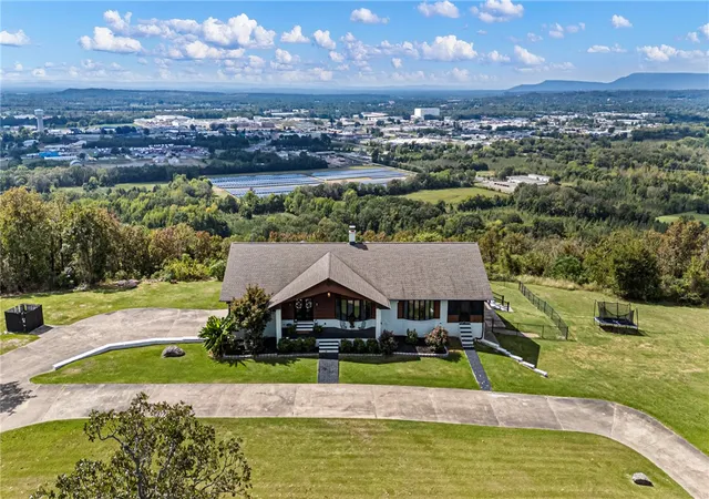 Photo 1 of Single family home for sale at 11 Bluff Dr, Russellville, AR 72802 | MLS# 1364179 | Listing updated on 2026-10-05