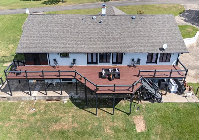Photo 3 of Single family home for sale at 11 Bluff Dr, Russellville, AR 72802 | MLS# 1364179 | Listing updated on 2026-10-05
