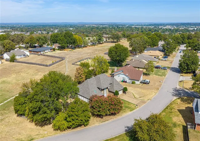 Photo 55 of Single family home for sale at 9912 Kingsley Pl, Fort Smith, AR 72908 | MLS# 1364210 | Listing updated on 2026-10-08