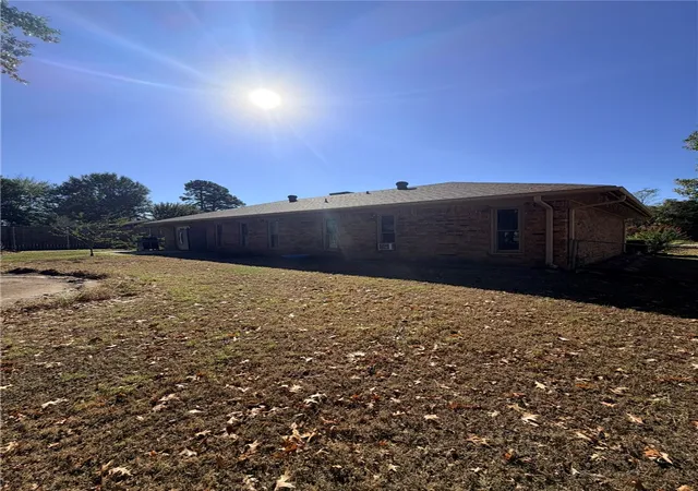 Photo 3 of Single family home for sale at 6301 Old Greenwood Rd, Fort Smith, AR 72903 | MLS# 1363659 | Listing updated on 2026-10-06