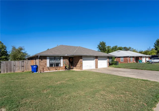Photo 1 of Multi family home for sale at 701 703 Glendale Ln, Rogers, AR 72758 | MLS# 1363969 | Listing updated on 2026-10-07