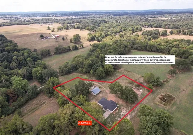 Photo 2 of Single family home for sale at 415 Blue Jay Ln, Fayetteville, AR 72704 | MLS# 1364239 | Listing updated on 2026-10-07