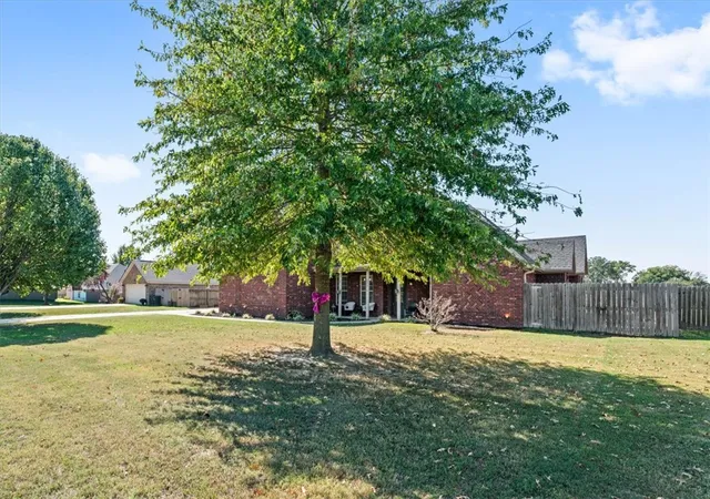 Photo 2 of Single family home for sale at 2000 Viney Grv Rd, Prairie Grove, AR 72753 | MLS# 1364109 | Listing updated on 2026-10-11
