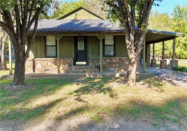 Photo 1 of Single family home for sale at 106 W Mcbride St, Havana, AR 72842 | MLS# 1364386 | Listing updated on 2026-10-10