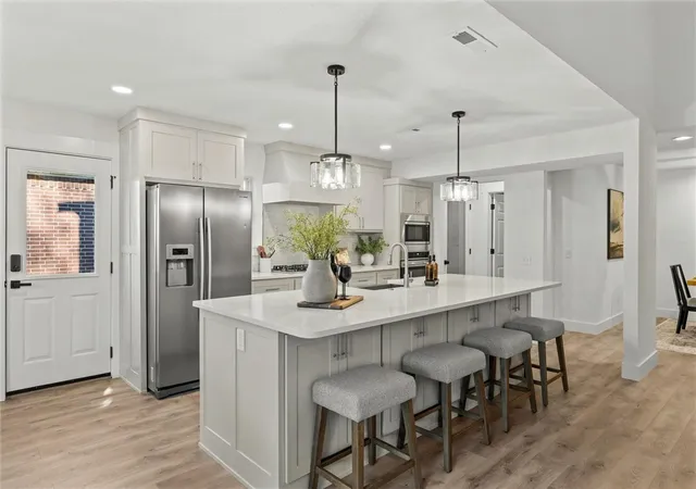 Photo 3 of Sale Pending at 1309 Barberry Ln, Bentonville, AR 72712 | MLS# 1364384 | Listing updated on 2026-10-11
