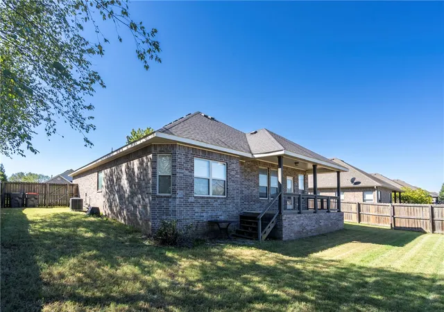 Photo 3 of Single family home for sale at 1430 Gooseneck Ln, Cave Springs, AR 72718 | MLS# 1364197 | Listing updated on 2026-10-07