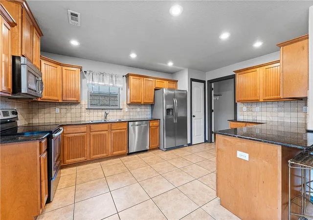 Photo 2 of Sale Pending at 1306 Vineyard St, Pea Ridge, AR 72751 | MLS# 1364401 | Listing updated on 2026-10-12