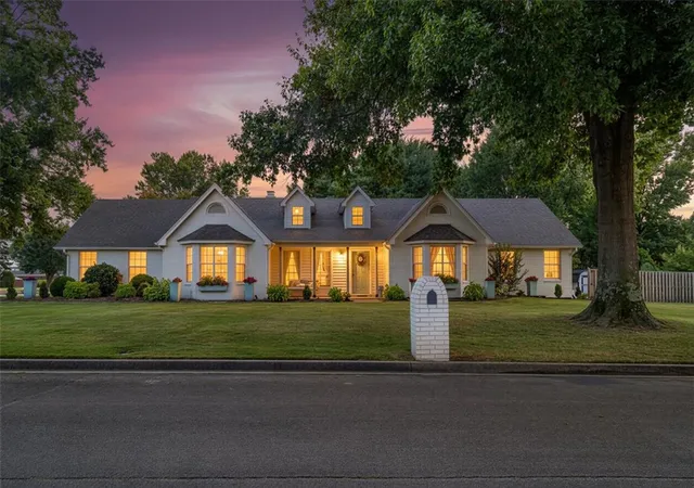 Photo 1 of Sale Pending at 5400 W Dogwood St, Rogers, AR 72758 | MLS# 1364421 | Listing updated on 2026-10-11