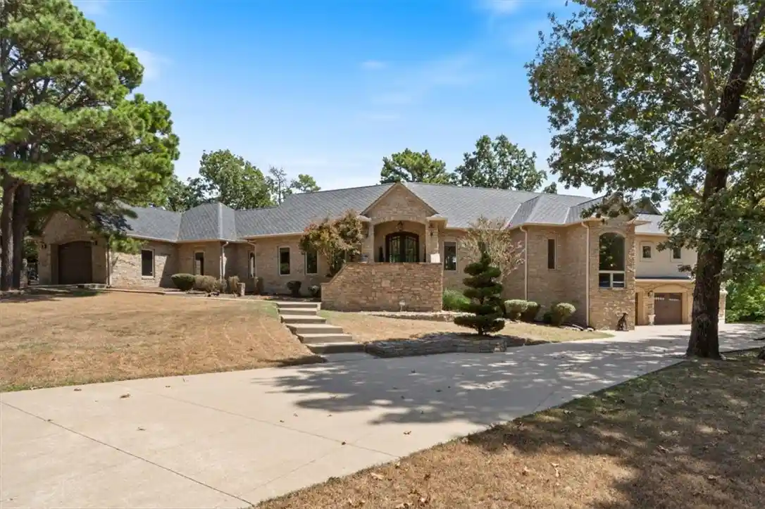 Single family home for sale at 23218 Flint Ridge Dr, Kansas, OK 74347 | MLS# 1365203
