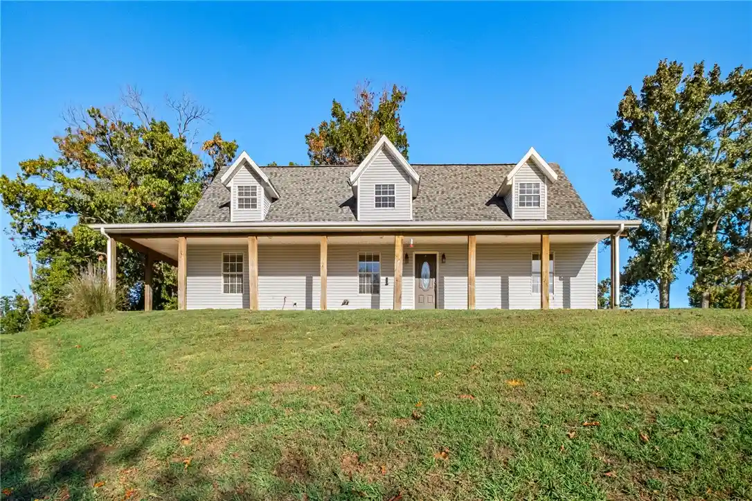 Photo 1 of Single family home for sale at 17183 Horn Dr, Siloam Springs, AR 72761 | MLS# 1365427 | Listing updated on 2026-10-24