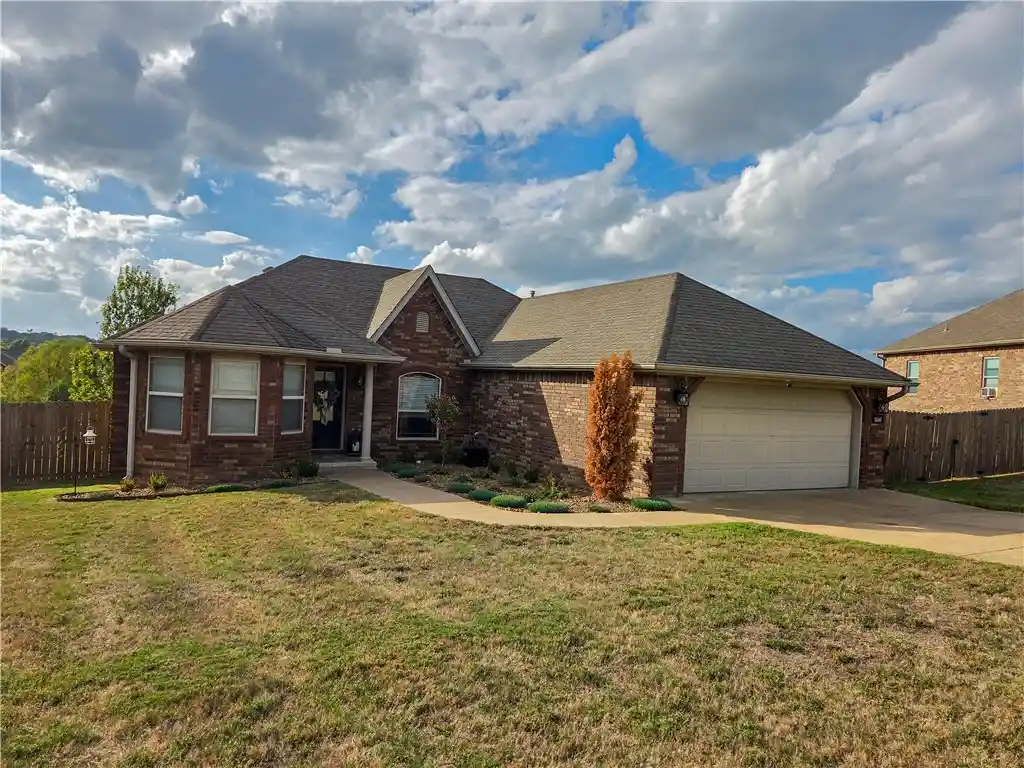Single family home for sale at 1600 Major Stone Cir, Prairie Grove, AR 72753 | MLS# 1365666