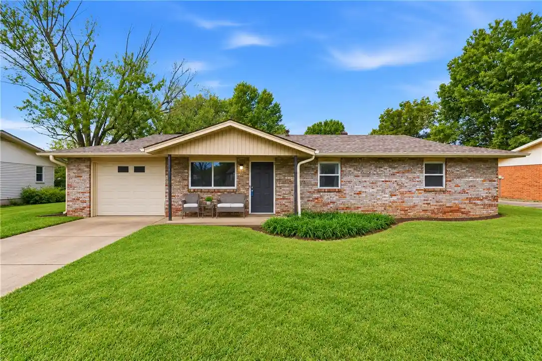 Photo 1 of Single family home for sale at 1104 Daline St, Springdale, AR 72762 | MLS# 1365652 | Listing updated on 2026-10-25