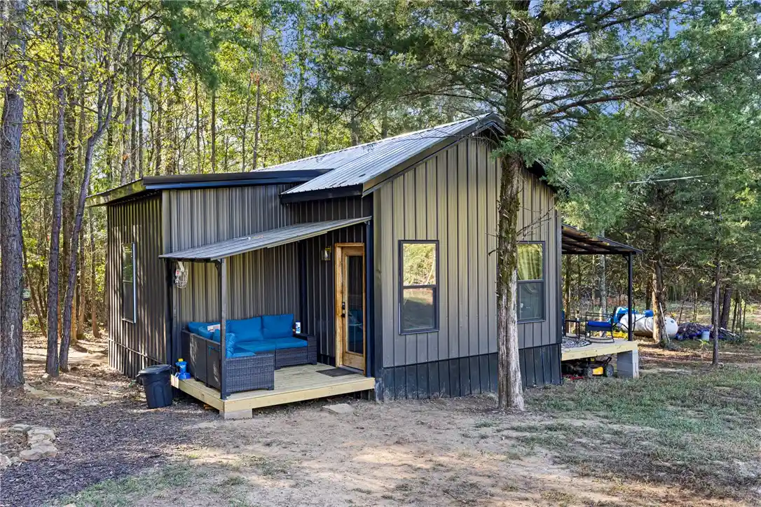 Photo 1 of Sale Pending at 255 Private Rd 3308, Clarksville, AR 72830 | MLS# 1365917 | Listing updated on 2026-10-23