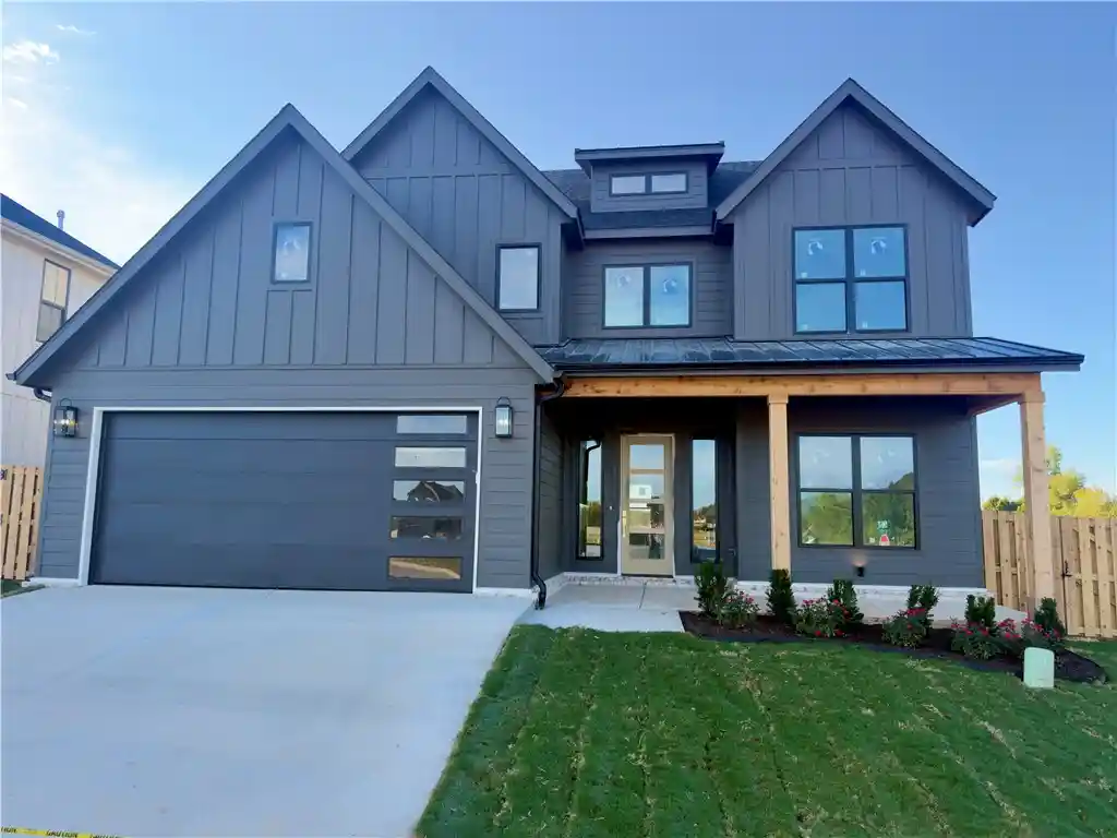 Photo 1 of Single family home for sale at 4118 Erin Dr, Rogers, AR 72758 | MLS# 1365983 | Listing updated on 2026-10-23