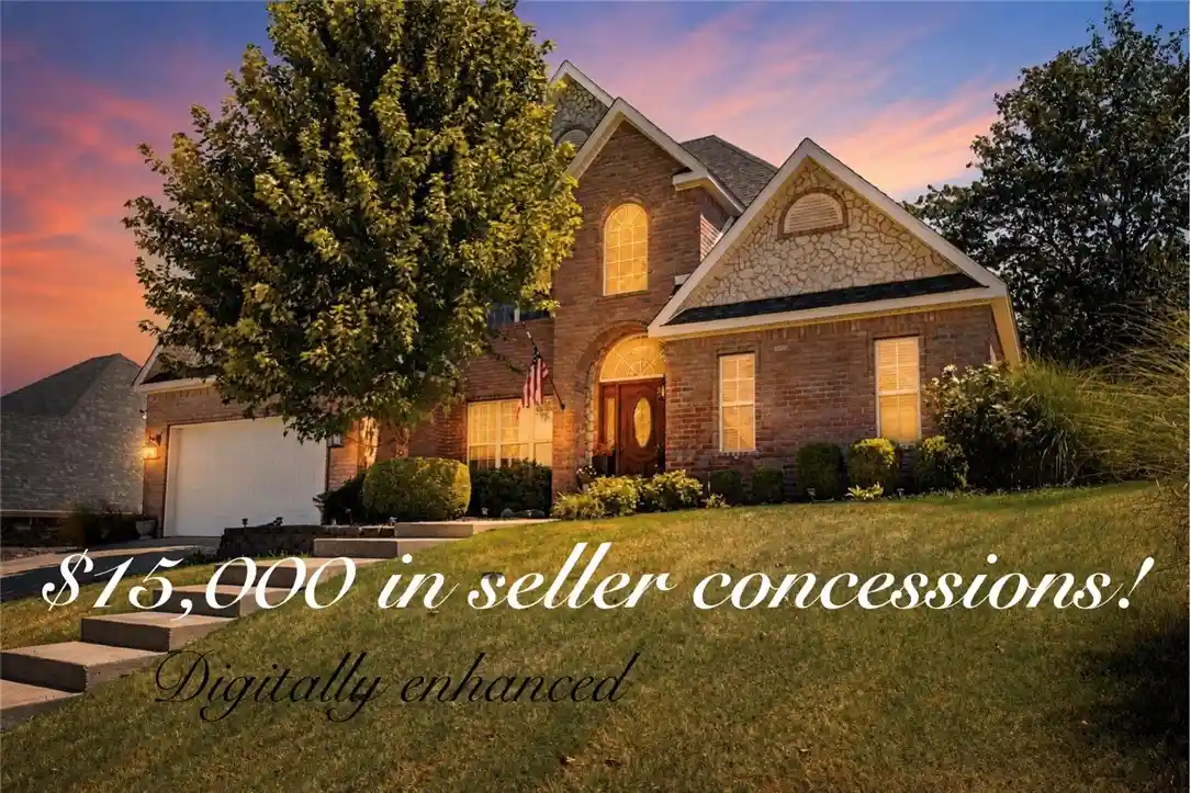 Single family home for sale at 4006 NE Kensington Ave, Bentonville, AR 72712 | MLS# 1366037