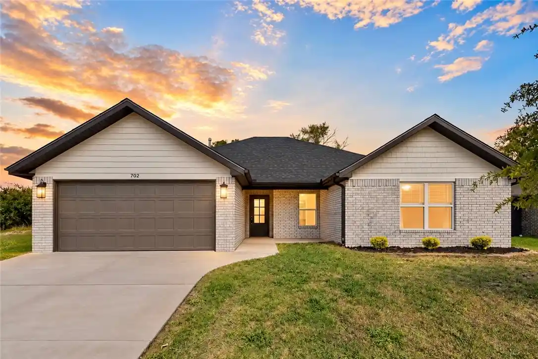 Photo 1 of Single family home for sale at 702 Dallas St, Gravette, AR 72736 | MLS# 1365824 | Listing updated on 2026-10-23