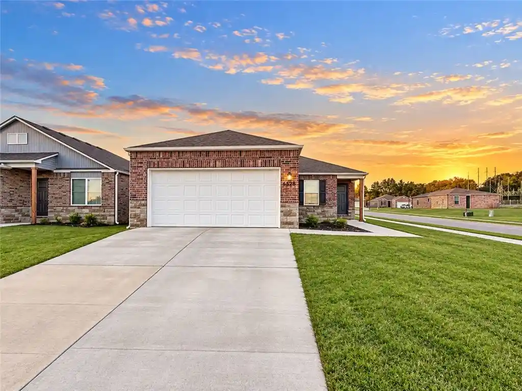 Photo 1 of Single family home for sale at 5528 Steamboat Ave, Springdale, AR 72764 | MLS# 1366147 | Listing updated on 2026-10-24