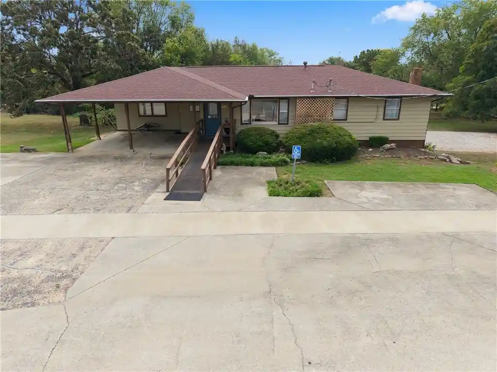 Photo 1 of Single family home for sale at 601 Orchard Dr, Berryville, AR 72616 | MLS# 1366020 | Listing updated on 2026-10-23