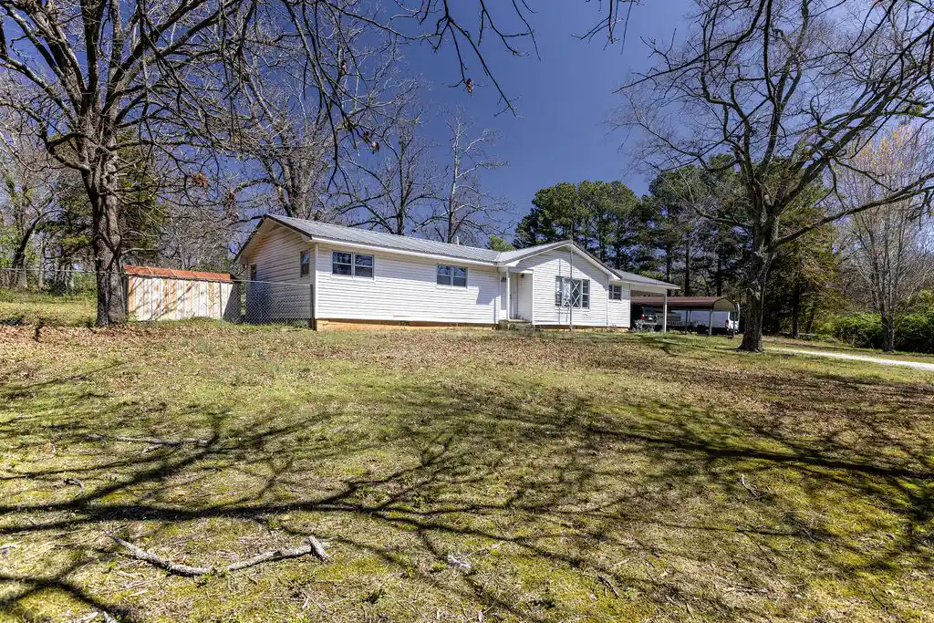 Photo 1 of Single family home for sale at 708 W Skelton St, Fayetteville, AR 72701 | MLS# 1366238 | Listing updated on 2026-10-28