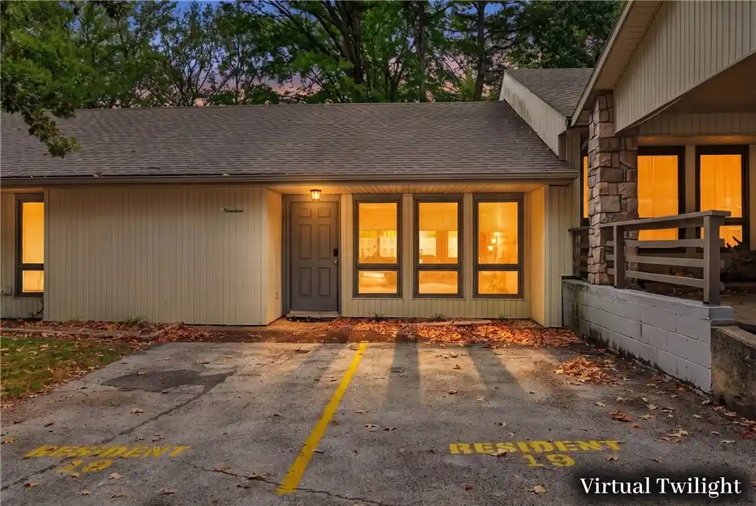 Townhouse for sale at 19 Mellor Ln, Bella Vista, AR 72715 | MLS# 1366299